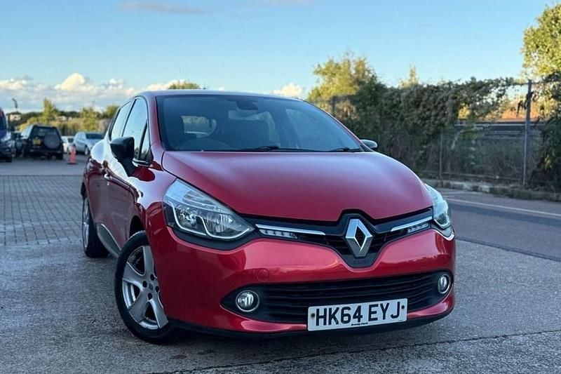 Red Used 2014 Renault Clio IV Dynamique Hatchback | £3,640 (Fair price) - Image 1/1