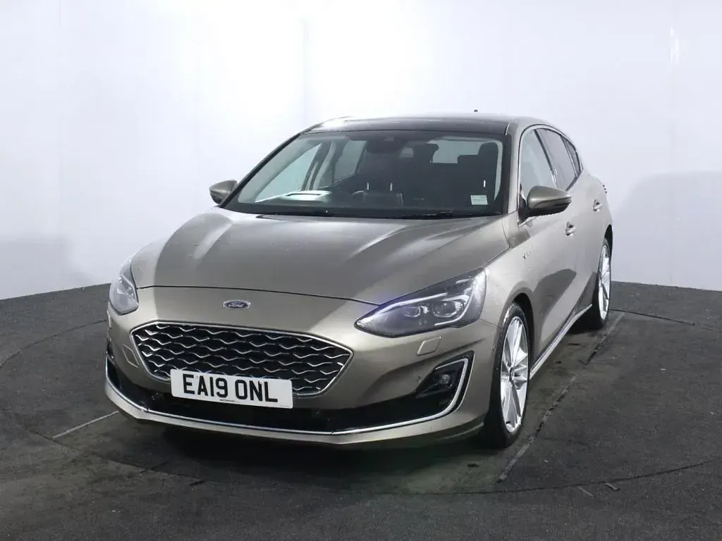 Used Ford Focus Vignale 150 HP (110 kW) 2019 Silver Hatchback
