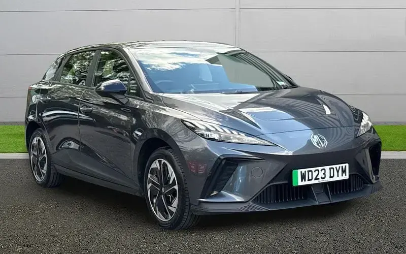 Używany MG MG4 EV SE 150 kW (204 KM) 2024 Hatchback