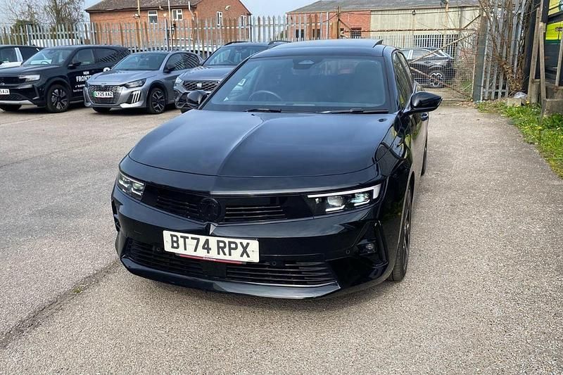 Used Vauxhall Astra Ultimate 130 HP (95 kW) 2024 Black Hatchback