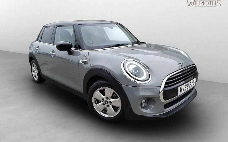 Used 2021 Mini Cooper Classic Hatchback | £10,995 (Super price) - Image 1/4