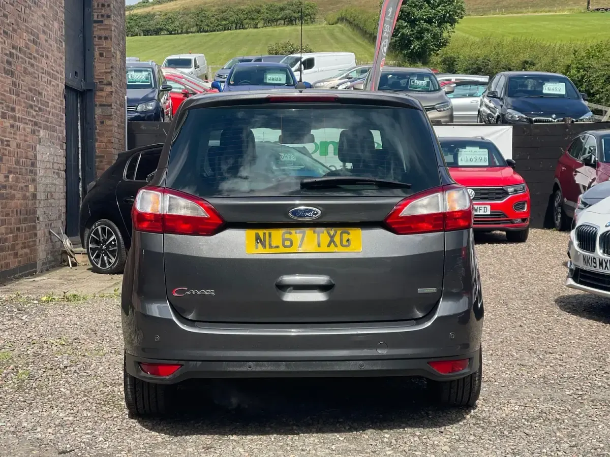 Used Ford Grand C-Max Titanium 125 HP (91 kW) 2017 Grey MPV