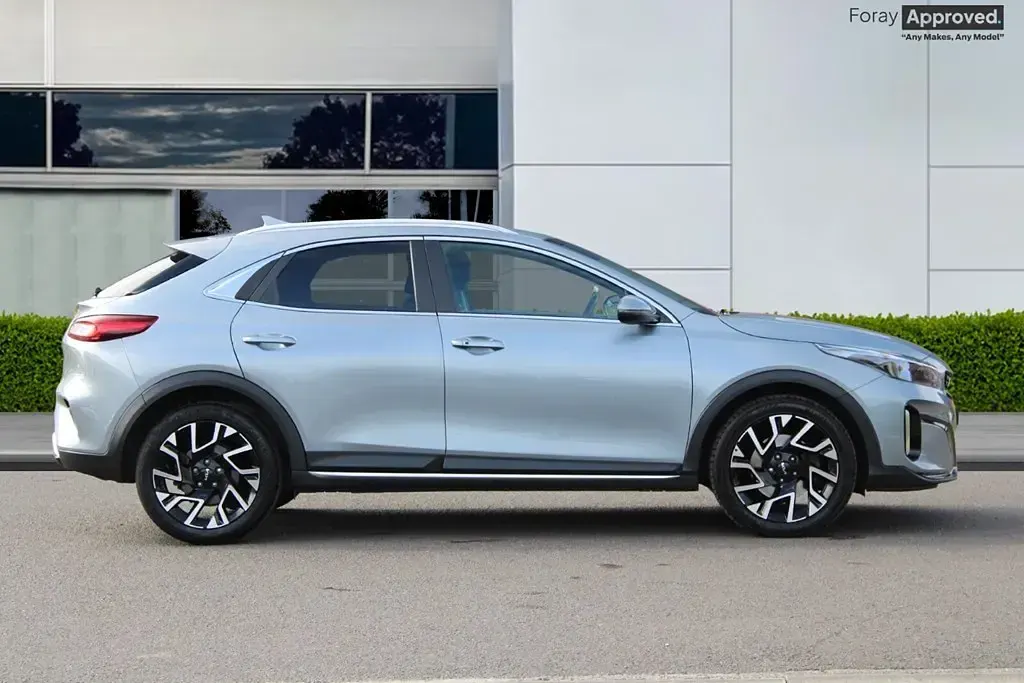 Used Kia XCeed 2023 Silver SUV