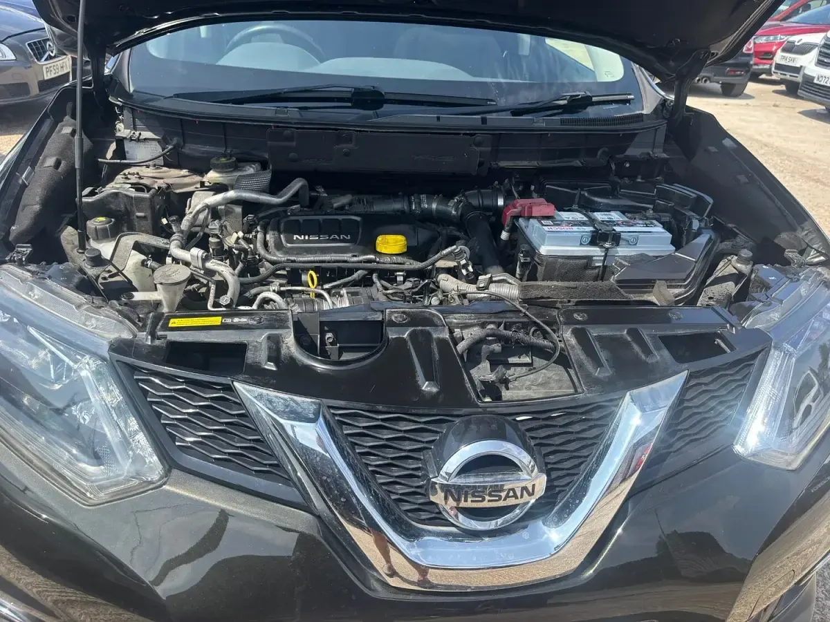 Used Nissan X-Trail N-TEC 130 HP (95 kW) 2016 Green SUV