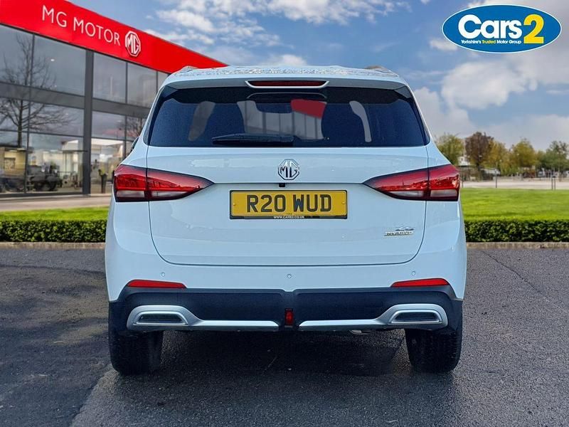 Used MG ZS Trophy 2024 White Hatchback