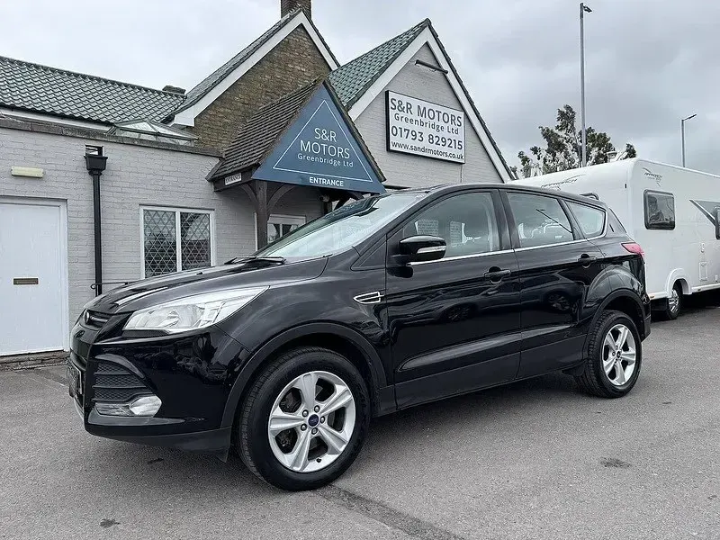 Begagnad Ford Kuga Zetec 150 HK (110 kW) 2016 Svart SUV