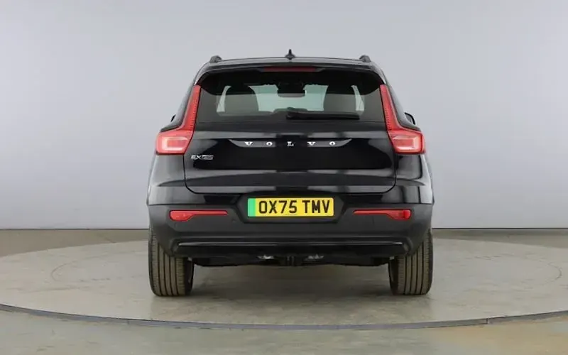 Used Volvo EX40 Core 175 kW (238 HP) 2025 Black SUV