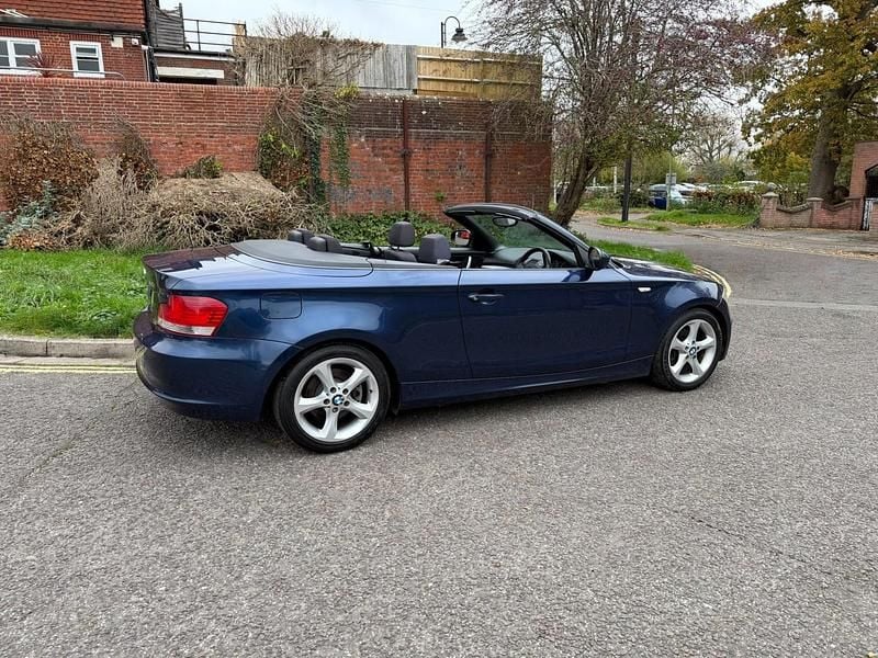 Used BMW 118 Cabriolet Sport Line 143 HP (105 kW) 2010 Blue Cabriolet