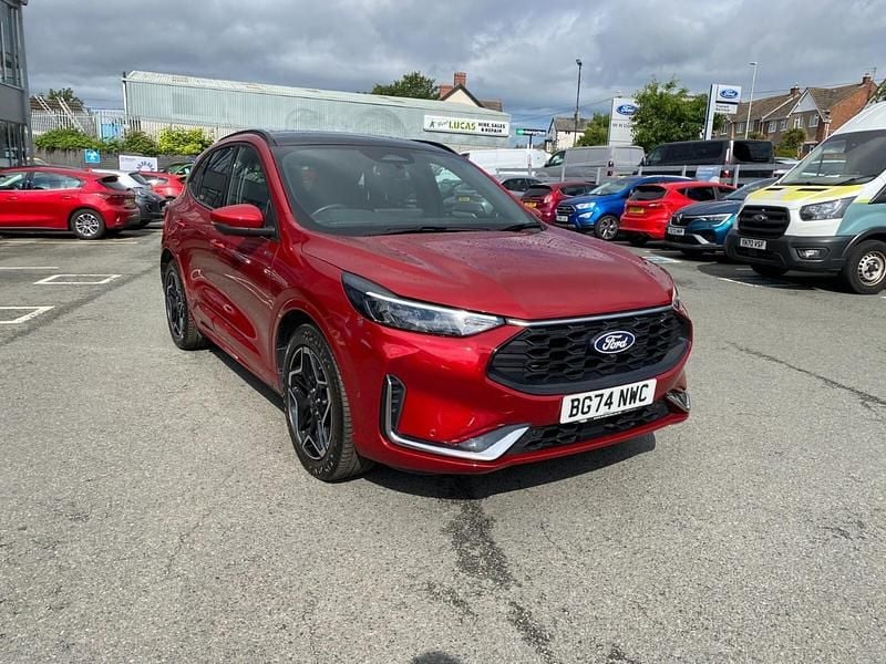 Used Ford Kuga ST-Line X 180 HP (132 kW) 2024 Red SUV