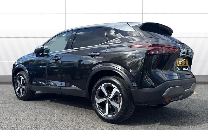 Used Nissan Qashqai N-Connecta 190 HP (139 kW) 2023 Black SUV