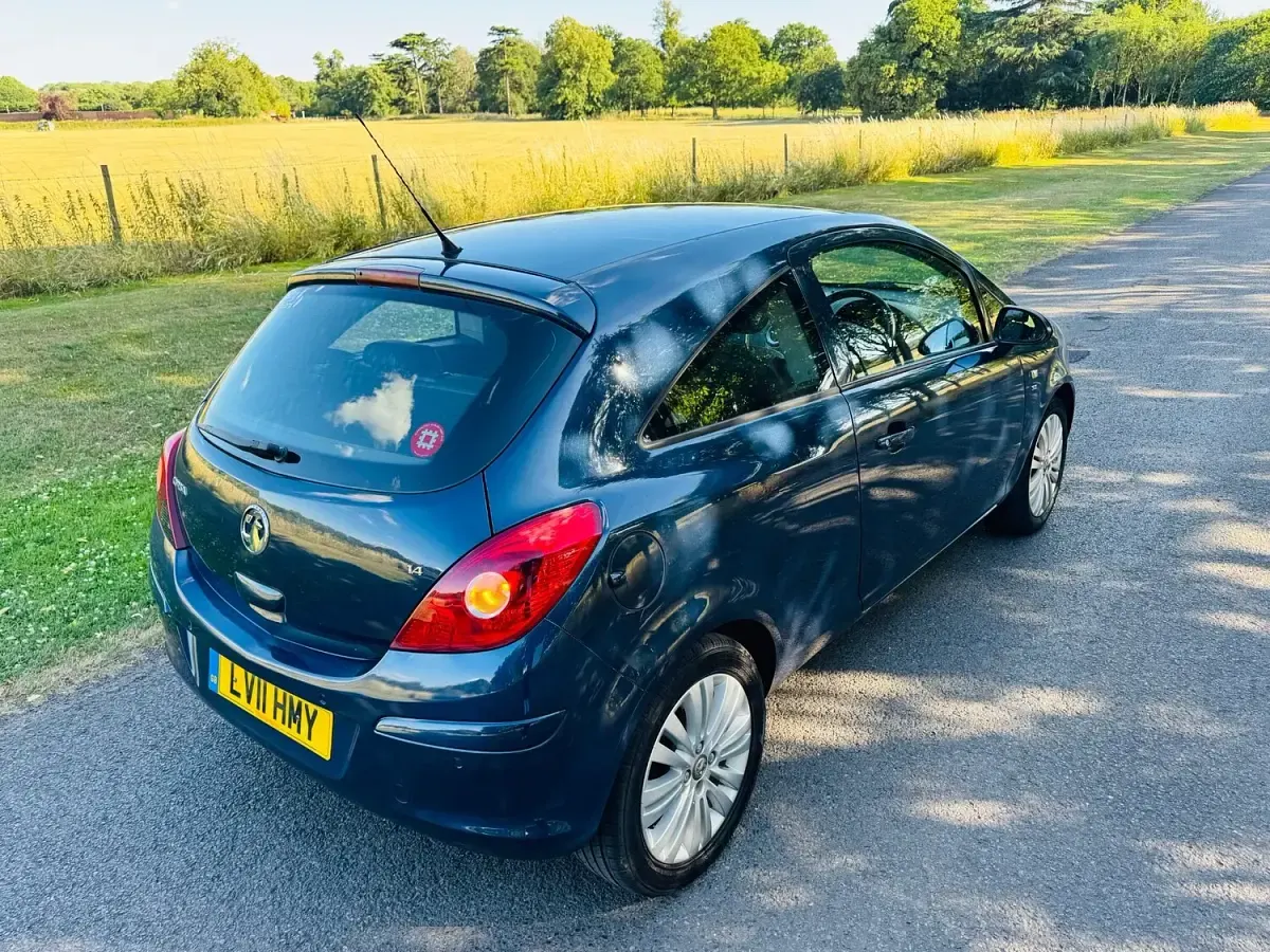 Used Vauxhall Corsa 2011 Blue Hatchback