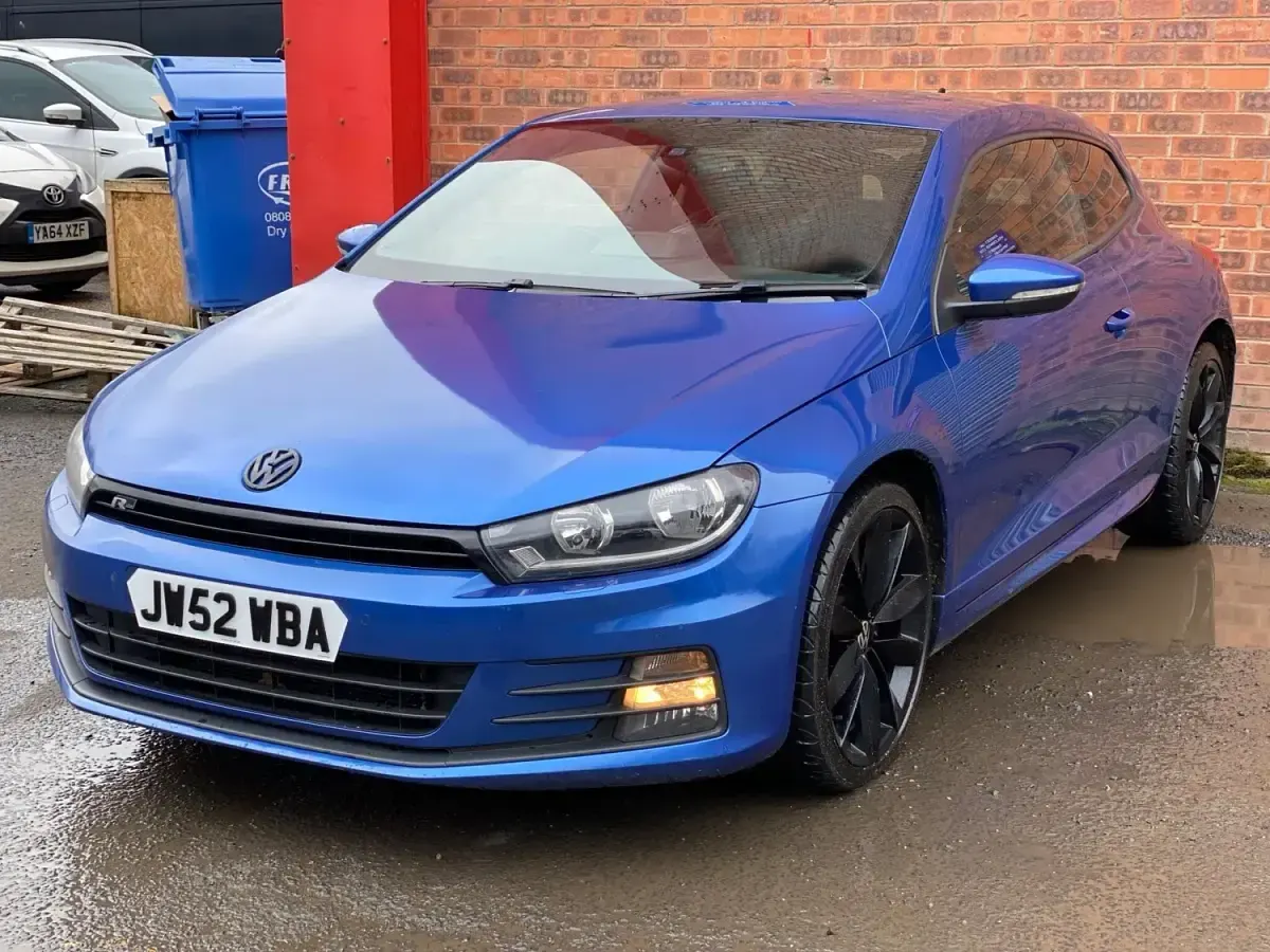 Begagnad VW Scirocco R-line 184 HK (135 kW) 2016 Blå Sportkupé