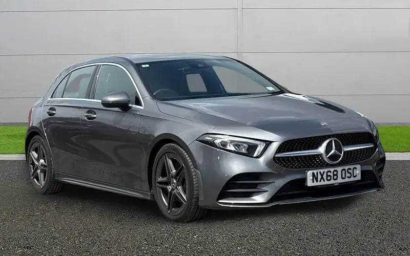 Second-hand Mercedes A200 AMG line 163 CP (119 kW) 2020 Hatchback