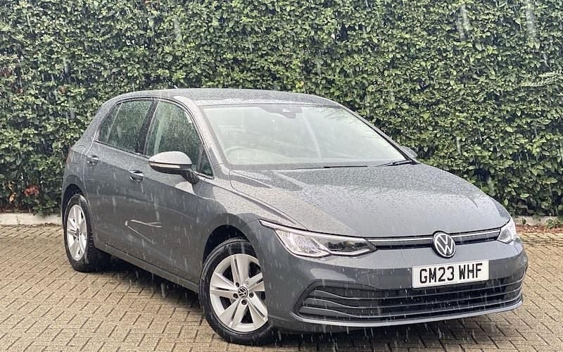 Used 2024 VW Golf VIII Life Hatchback | £19,999 (Good price) - Image 1/4
