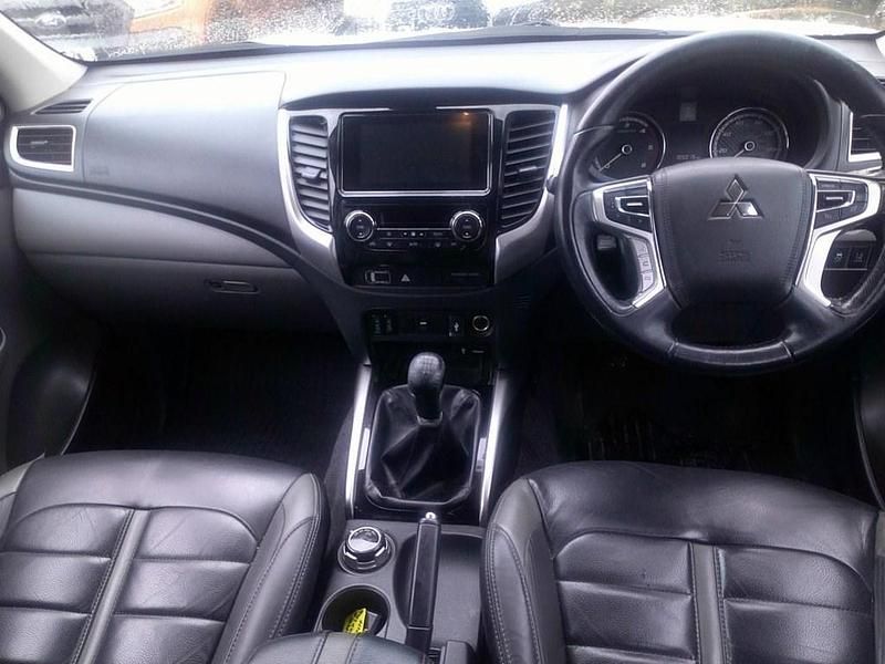 Usado Mitsubishi L200 2018 Branco Pickup