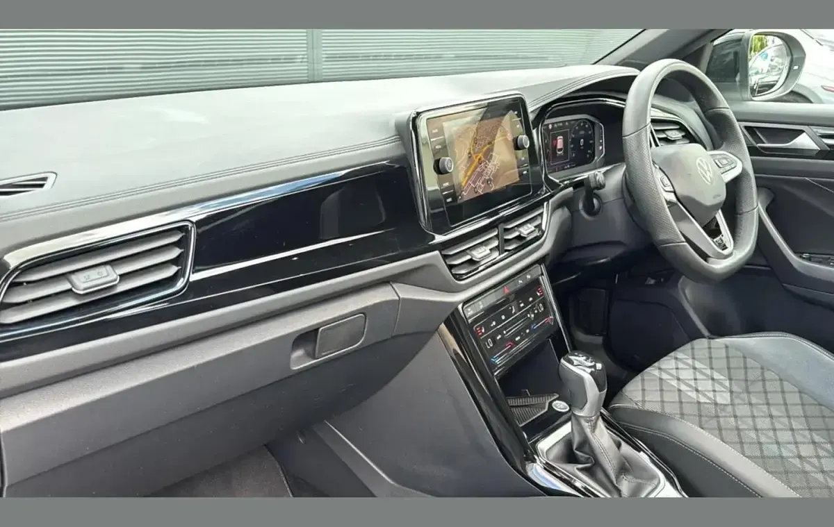 Used VW T-Roc Black Edition 150 HP (110 kW) 2025 White SUV