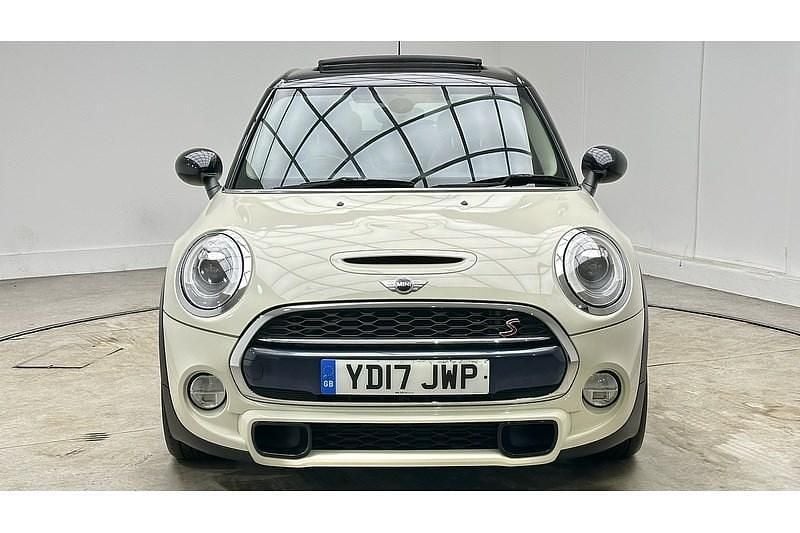 Used Mini Cooper SD Hatch 2017 Pepper white Hatchback