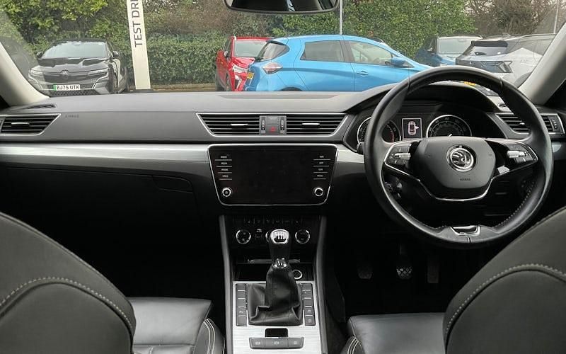 Used Skoda Superb SE Technology 150 HP (110 kW) 2022 Estate