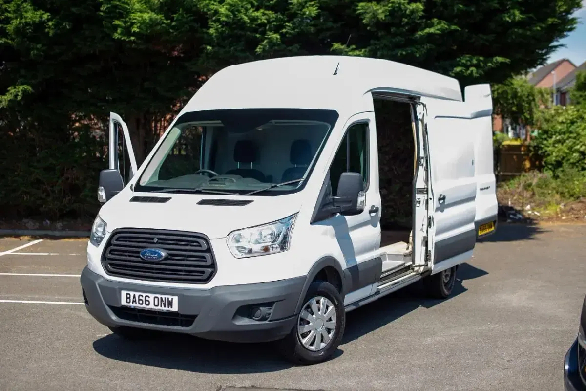 Used Ford Transit 99 HP (72 kW) 2017 White