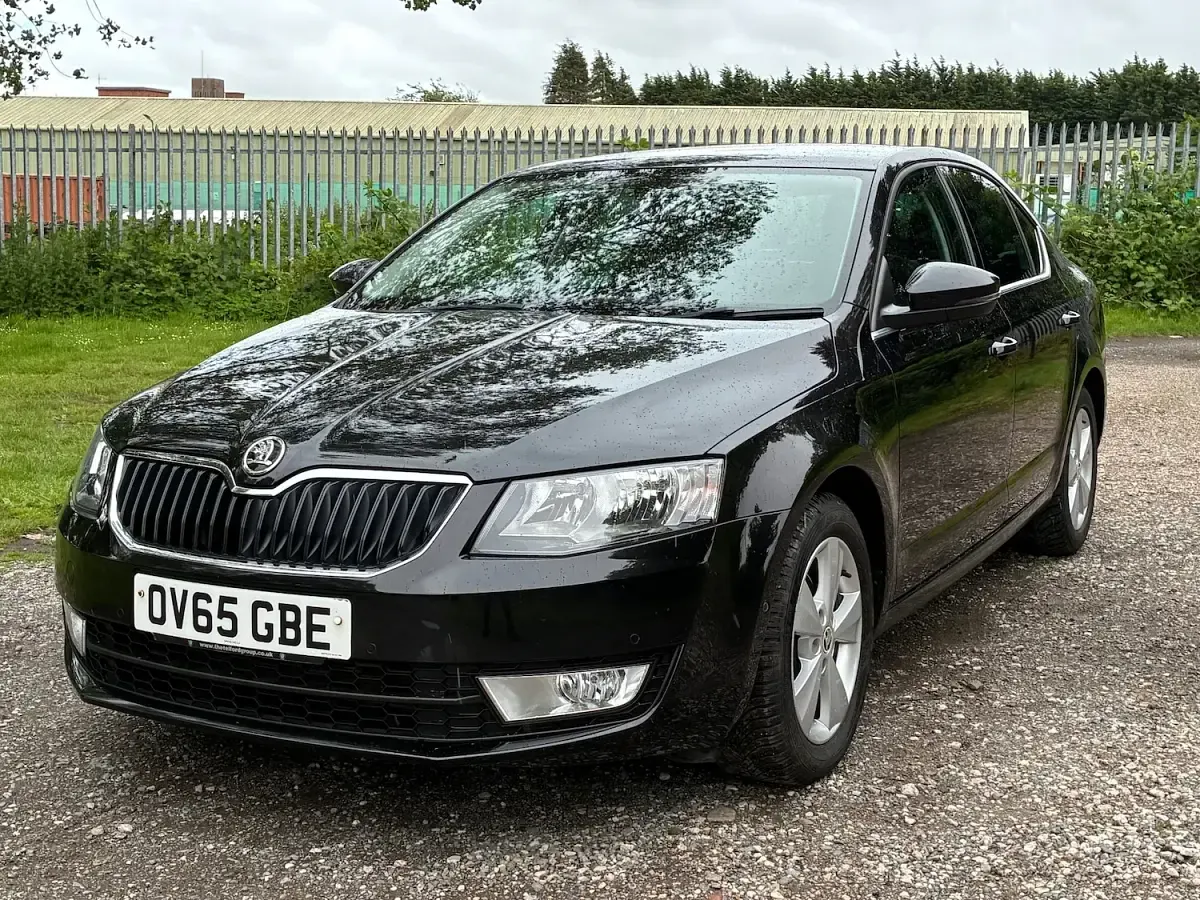 Used Skoda Octavia Business Line 110 HP (80 kW) 2015 Black Estate