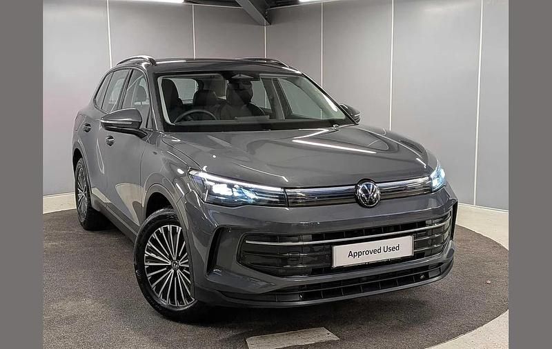 Used VW Tiguan Life 128 HP (94 kW) 2025 Grey SUV