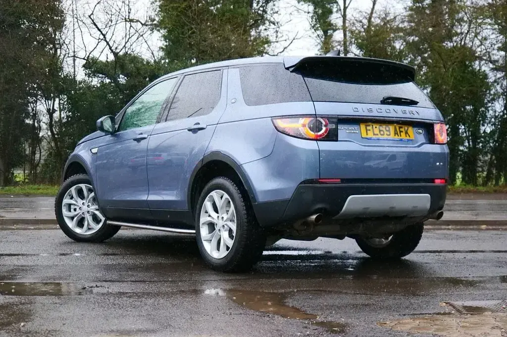 Used Land Rover Discovery 5 HSE 240 HP (176 kW) 2020 Blue SUV