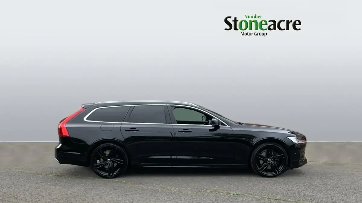 Used Volvo V90 R-Design 232 HP (170 kW) 2018 Black Estate