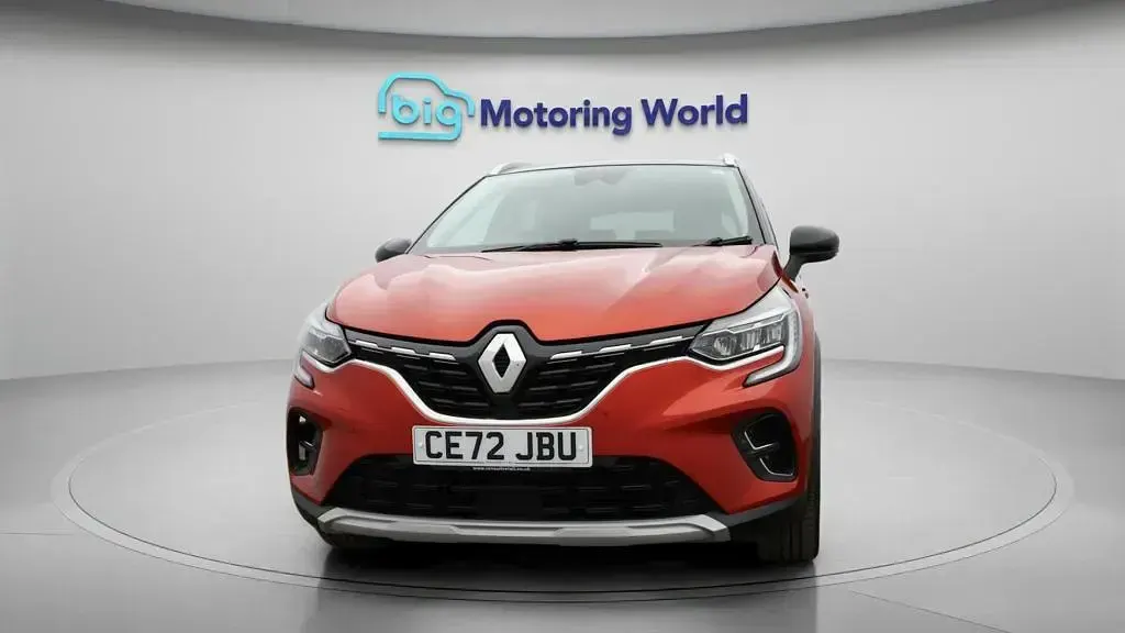 Used Renault Captur Techno 145 HP (106 kW) 2022 Red SUV