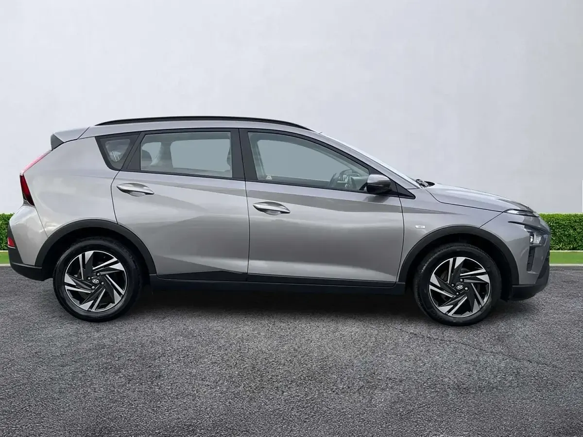 Używany Hyundai Bayon SE 2023 Brązowy SUV