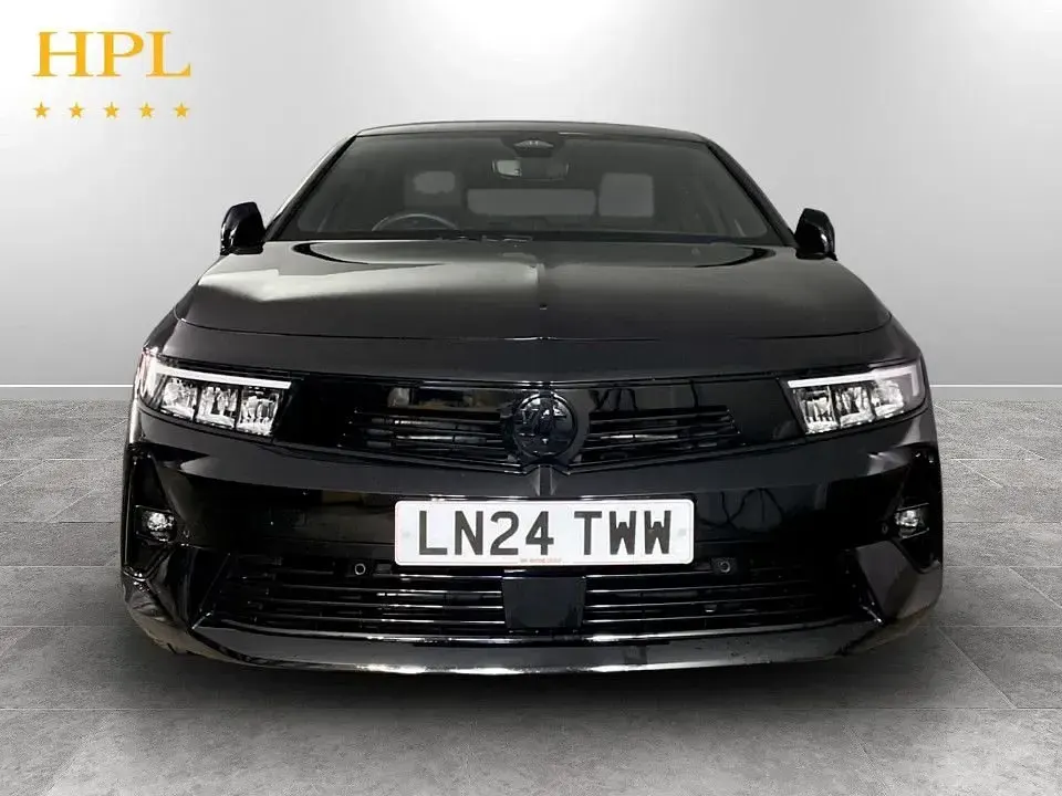 Second-hand Vauxhall Astra S 130 CP (95 kW) 2024 Negru Break