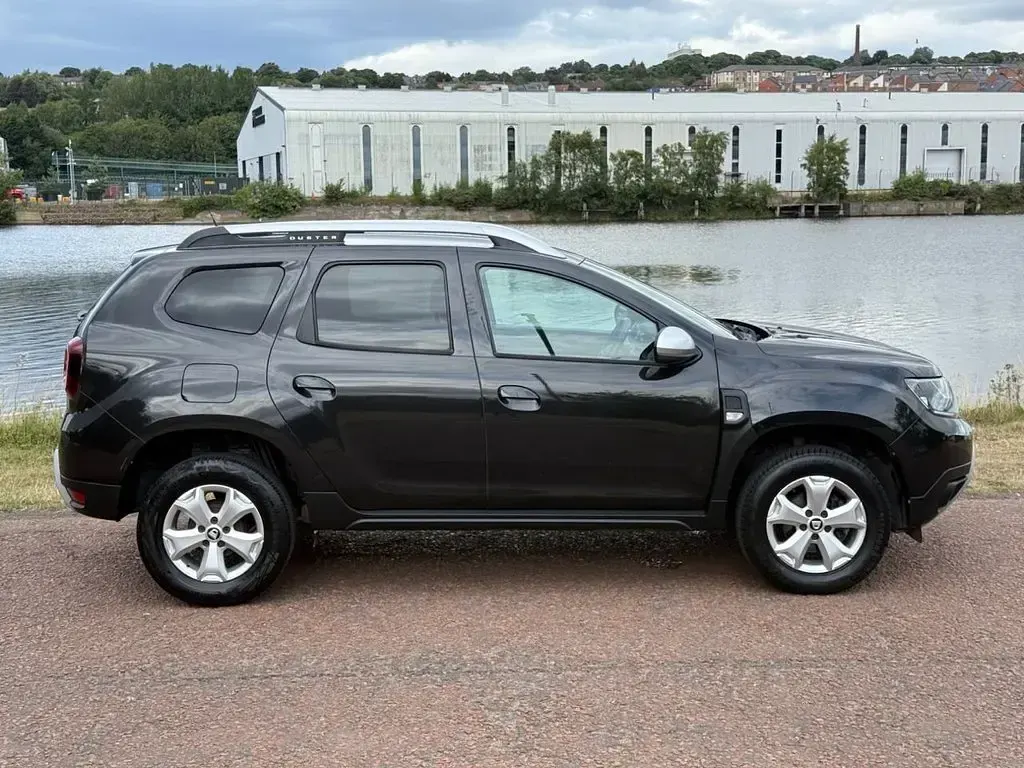 Used Dacia Duster Comfort 130 HP (95 kW) 2021 Black SUV