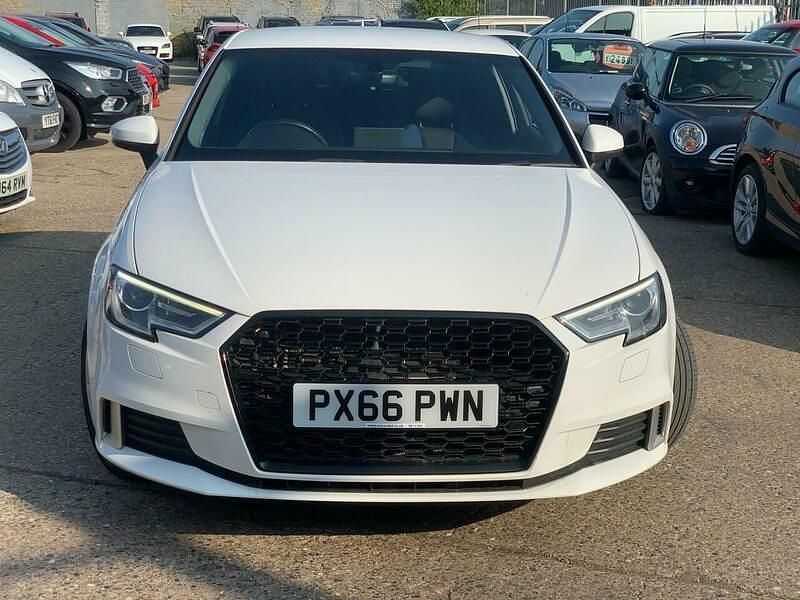 Used Audi A3 Sport 150 HP (110 kW) 2016 White Hatchback