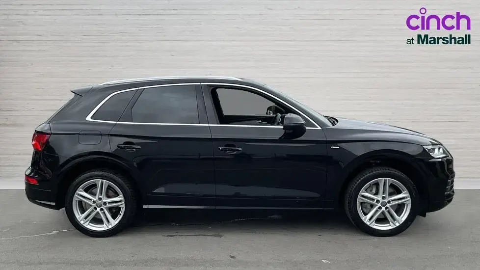 Used Audi Q5 S-Line 190 HP (139 kW) 2019 Black SUV