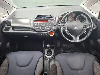 Used Honda Jazz ES 100 HP (73 kW) 2014 Red Hatchback