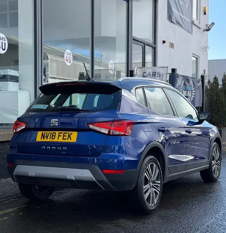Używany Seat Arona XCELLENCE 95 KM (69 kW) 2018 Niebieski SUV
