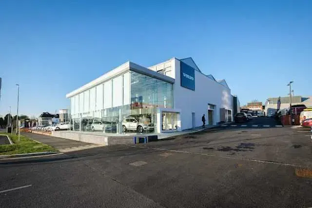 Used Volvo XC40 Plus 161 HP (118 kW) 2024 SUV
