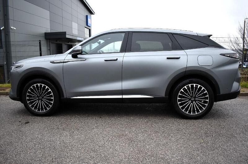 Used Omoda 9 449 HP (330 kW) 2025 Grey SUV