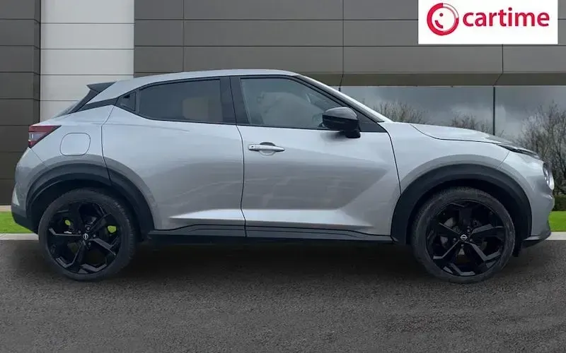 Used Nissan Juke S 114 HP (83 kW) 2023 Silver SUV