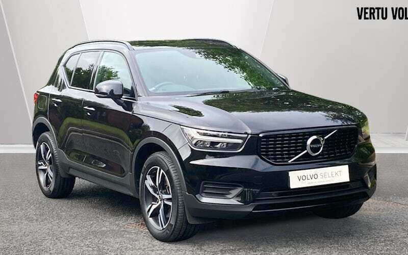 Used 2022 Volvo XC40 R-Design SUV | £27,992 (Fair price) - Image 1/4