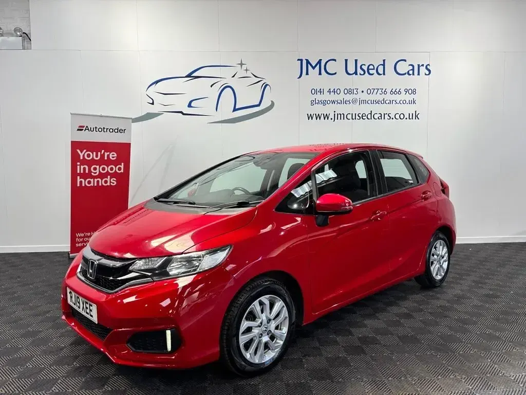 Used Honda Jazz SE 102 HP (75 kW) 2019 Red Hatchback