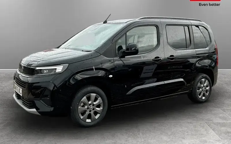 Used Vauxhall Combo Ultimate 100 kW (136 HP) 2026 MPV