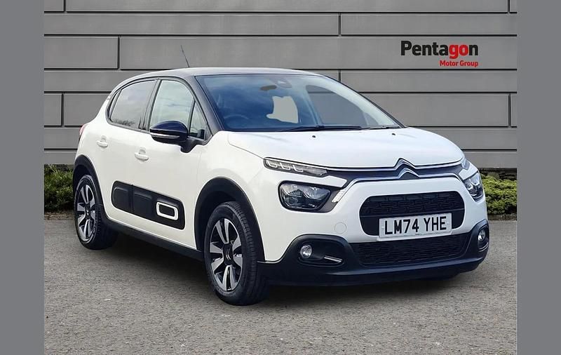 Used Citroën C3 PureTech 110 HP (80 kW) 2024 White Hatchback