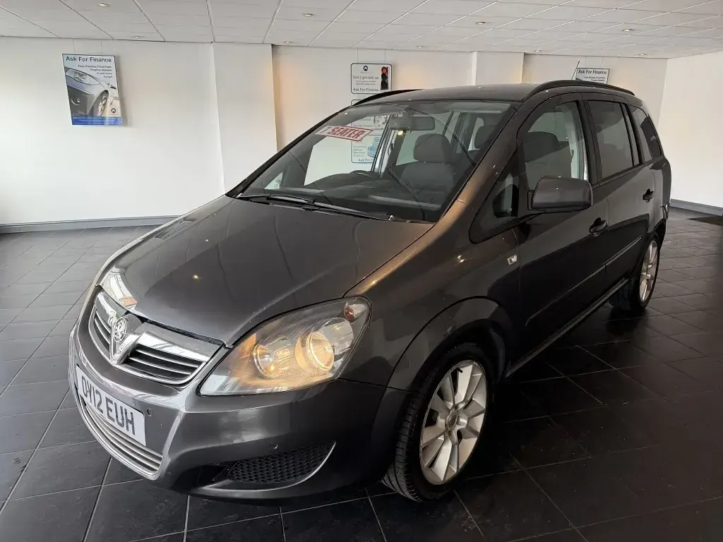 Używany Vauxhall Zafira 115 KM (84 kW) 2012 Szary Minivan