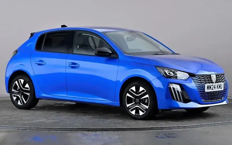 Used Peugeot 208 Allure 101 HP (74 kW) 2024 Hatchback
