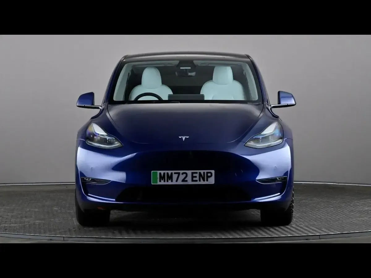 Used Tesla Model Y Long Range AWD 378 kW (514 HP) 2022 Blue SUV