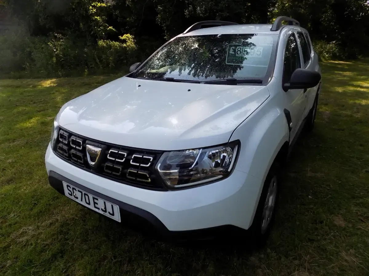Used Dacia Duster Essentiel 100 HP (73 kW) 2021 White SUV