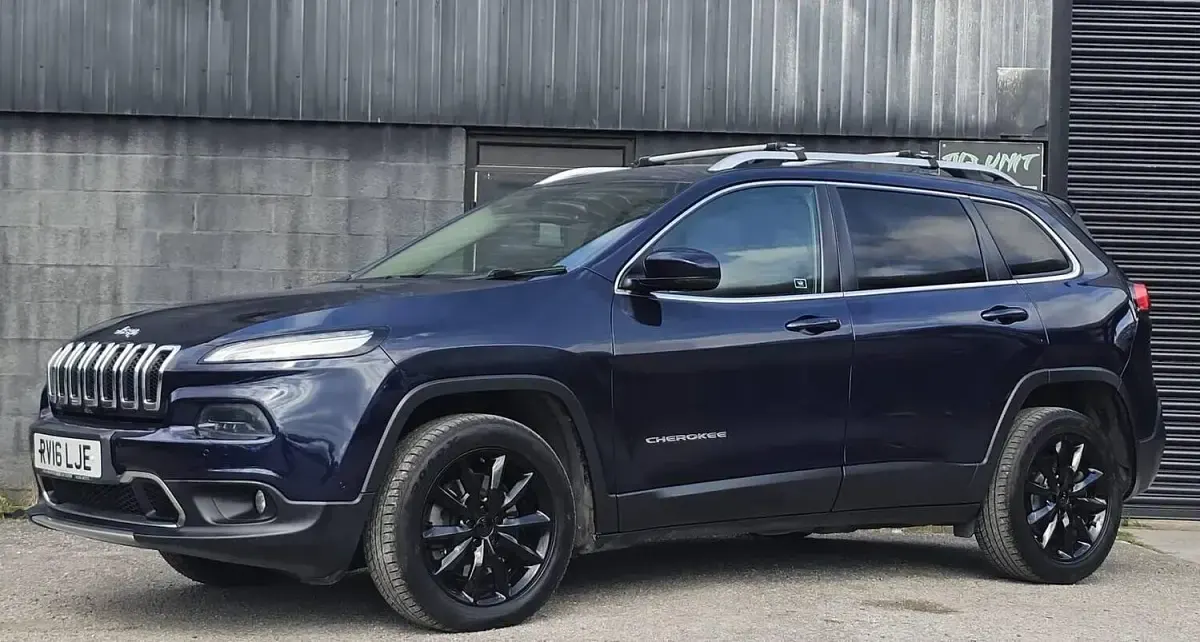 Used Jeep Cherokee Limited 197 HP (144 kW) 2016 Blue SUV