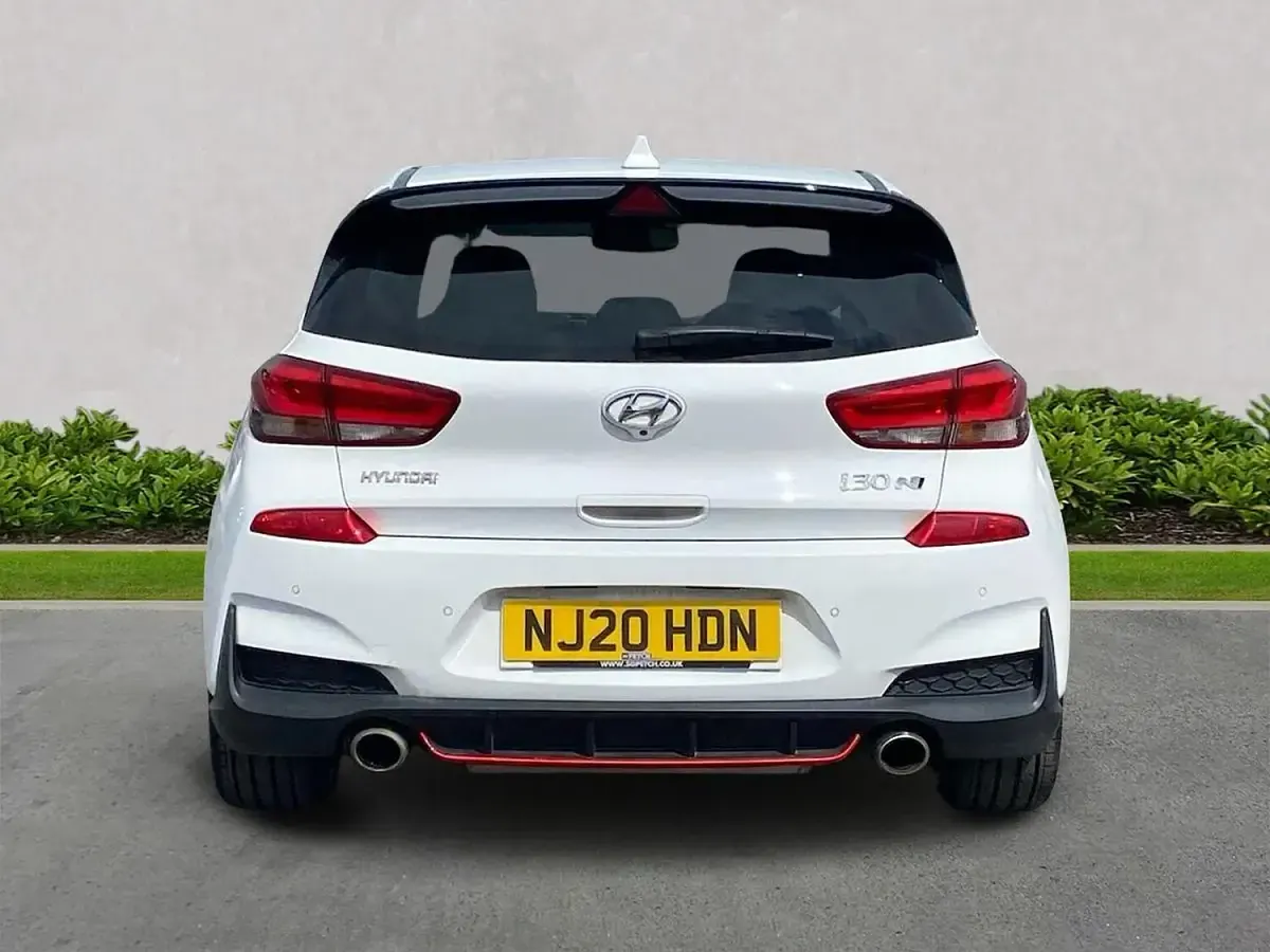 Used Hyundai i30 N Performance 271 HP (199 kW) 2020 White Hatchback