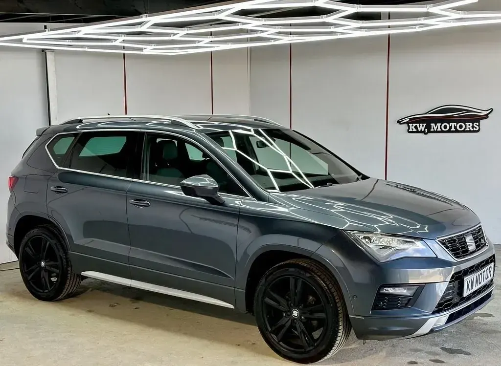 Begagnad Seat Ateca FR 150 HK (110 kW) 2019 Grå SUV