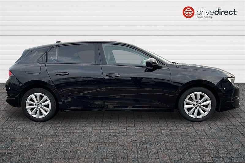 Used Vauxhall Astra Design Edition 110 HP (80 kW) 2024 Black Hatchback